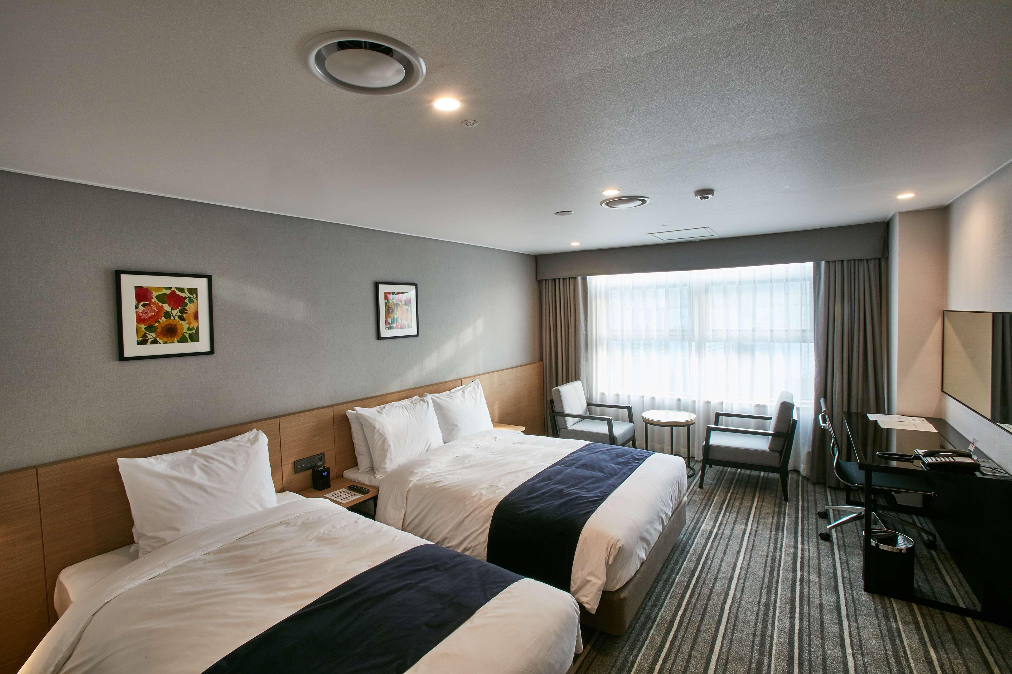 Best Western Plus Elmendorf Hotel San Antonio Hotel Extérieur photo