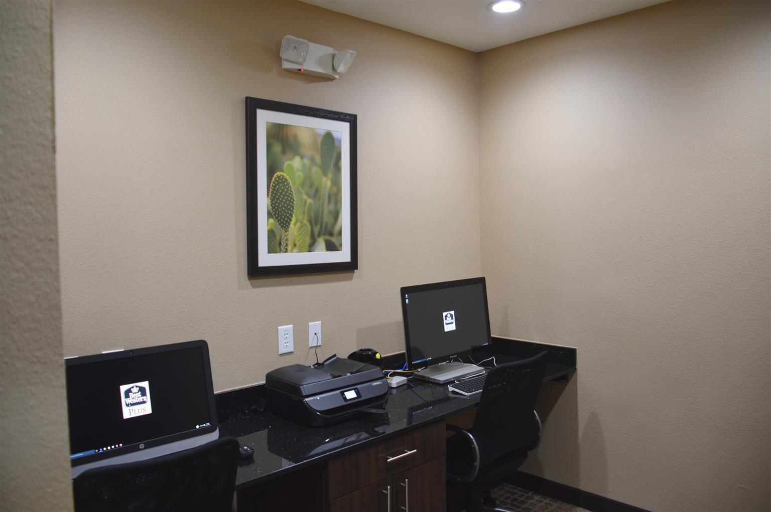 Best Western Plus Elmendorf Hotel San Antonio Hotel Extérieur photo